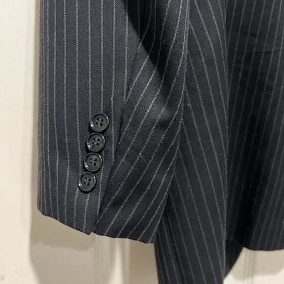 Jones New York Black Pinstripe Wool Men's 2pc Jacket Trousers Pants Suit 42L - Picture 4 of 10